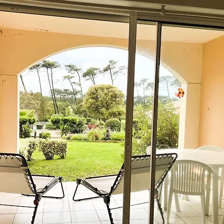 Appartement, Vue Piscine - 4 Pers. - Fr-1-878-82 *